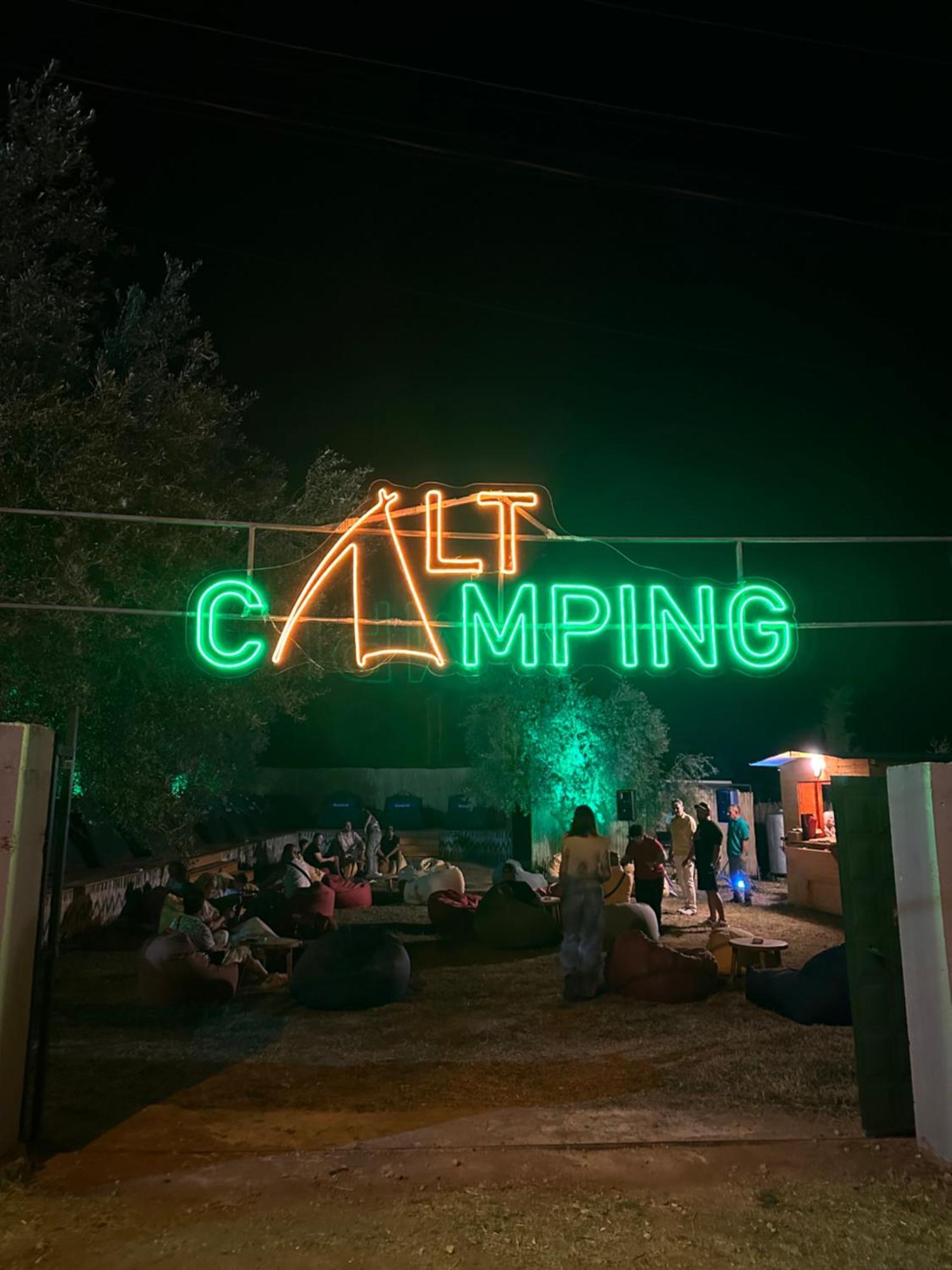 Alt Camping Hotel Dhermi Bagian luar foto