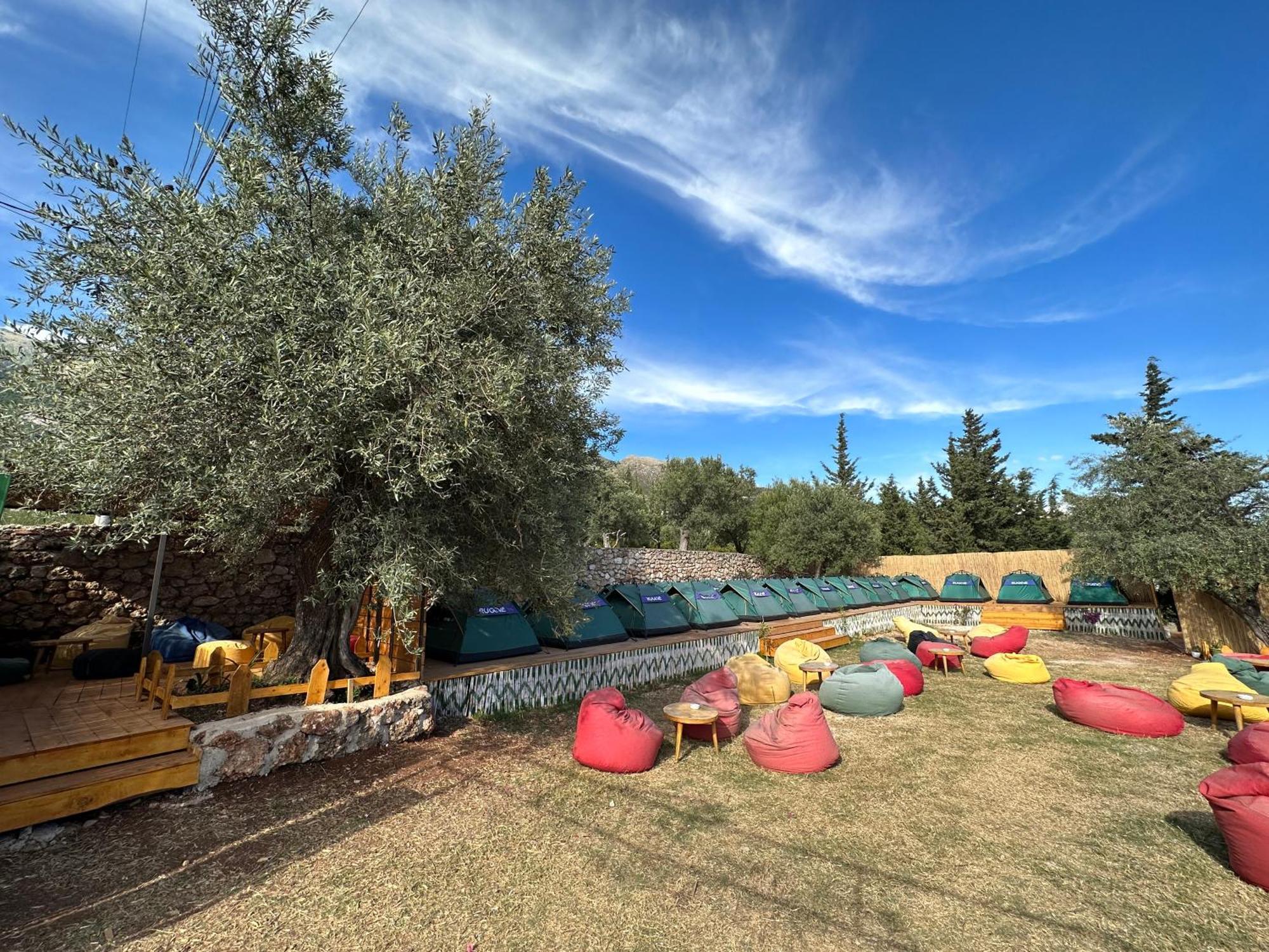 Alt Camping Hotel Dhermi Bagian luar foto
